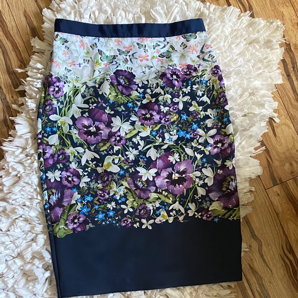 TED BAKER LONDON Entangled Enchantment Floral Print Pencil Skirt Ted sz 1 US 4
